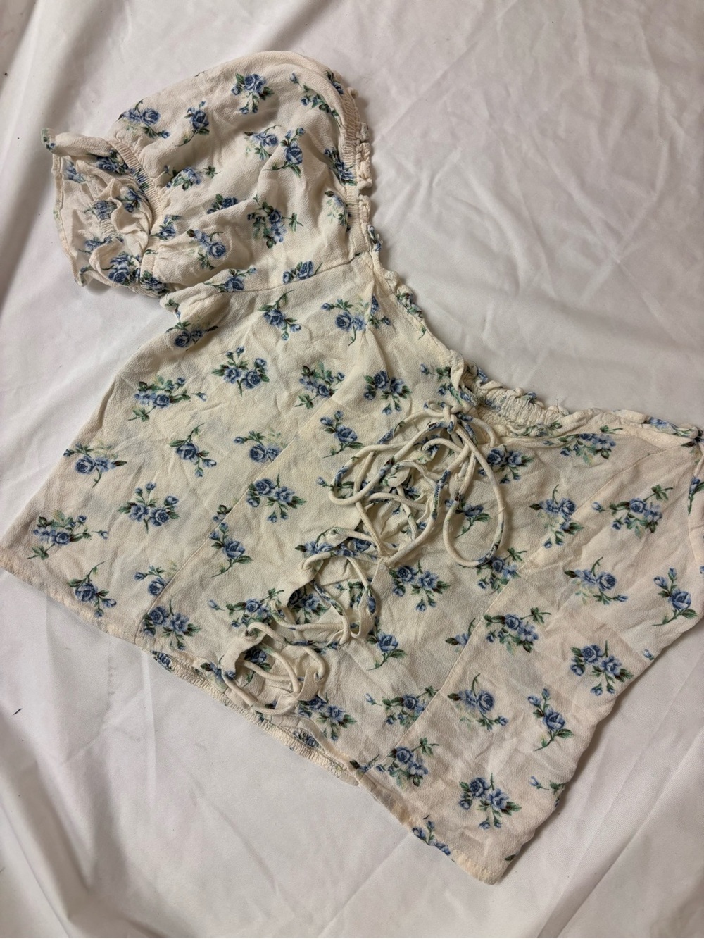 American Eagle White/Blue Lace Up Crop Top | Medium